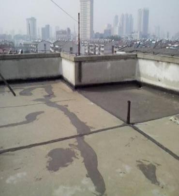 铁西漏水维修 楼顶漏水是什么原因，楼顶漏水维修方法是什么?
